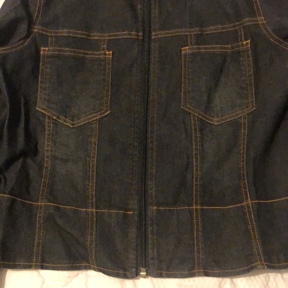 Request Jean Set - Picture 3 of 9